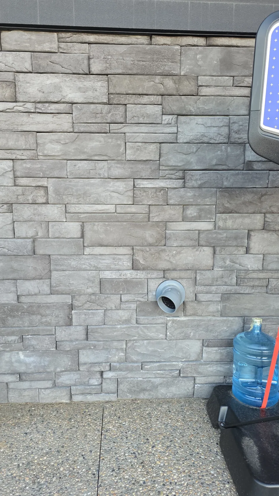 Radon Pros project photo: short, downward-facing exterior termination