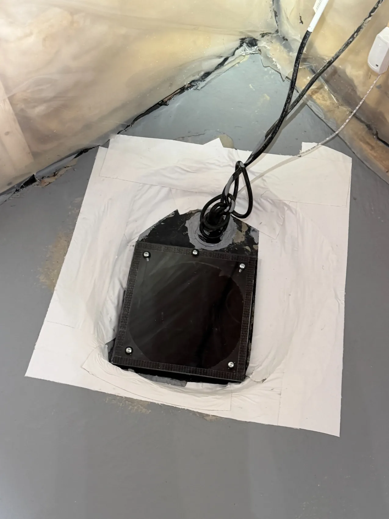 Radon Pros project photo: finished sealed sump access area